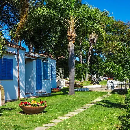 Hotel Baia D'oro 3*
